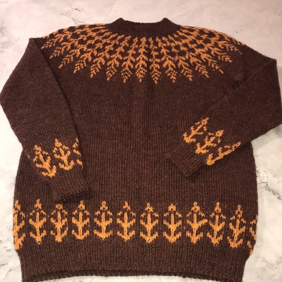 Handmade Sweater: Lapapeysa - Picture 2 of 6